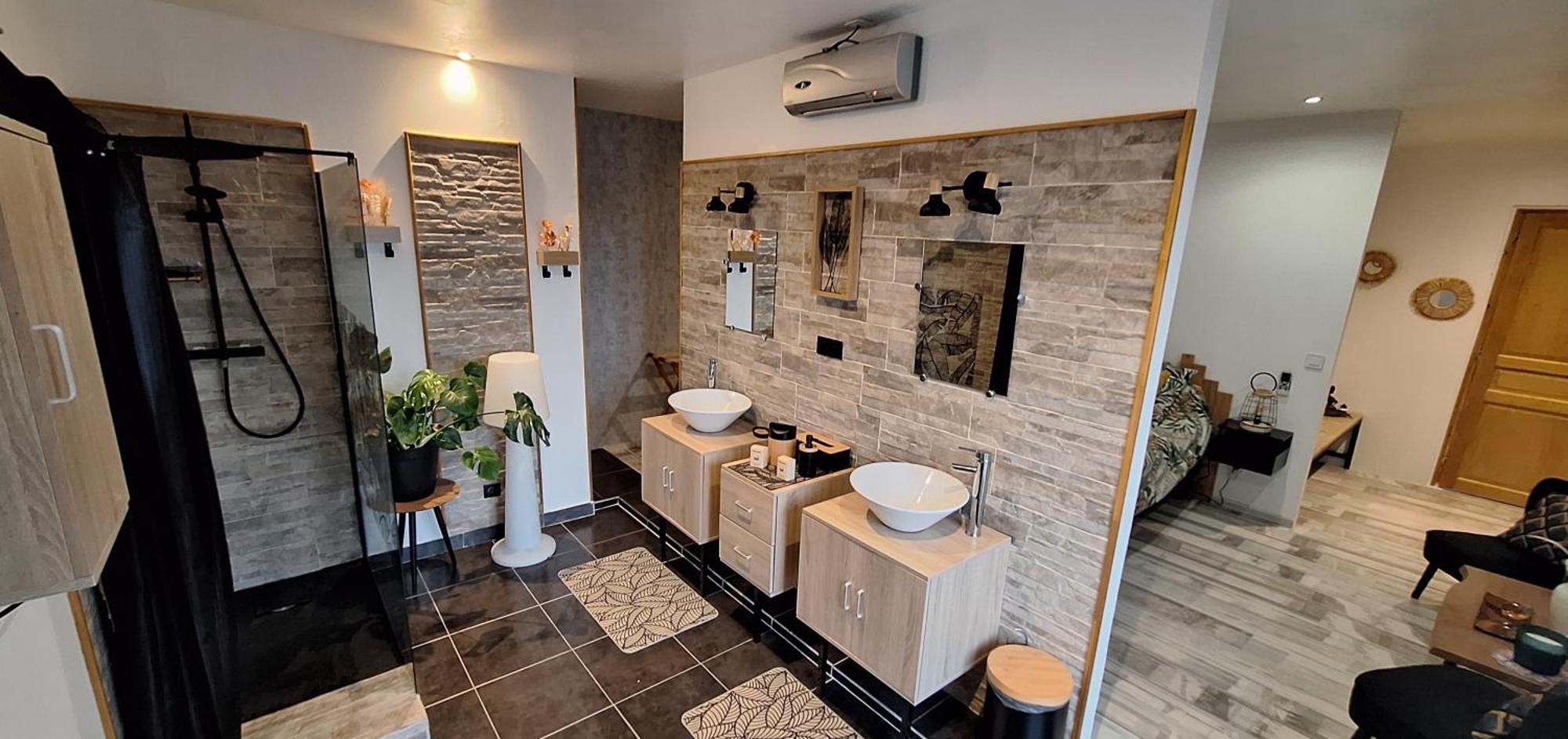 Chambres D'Hotes D'Aqui D'Aia Сен-Лоран-дю-Вар Екстериор снимка