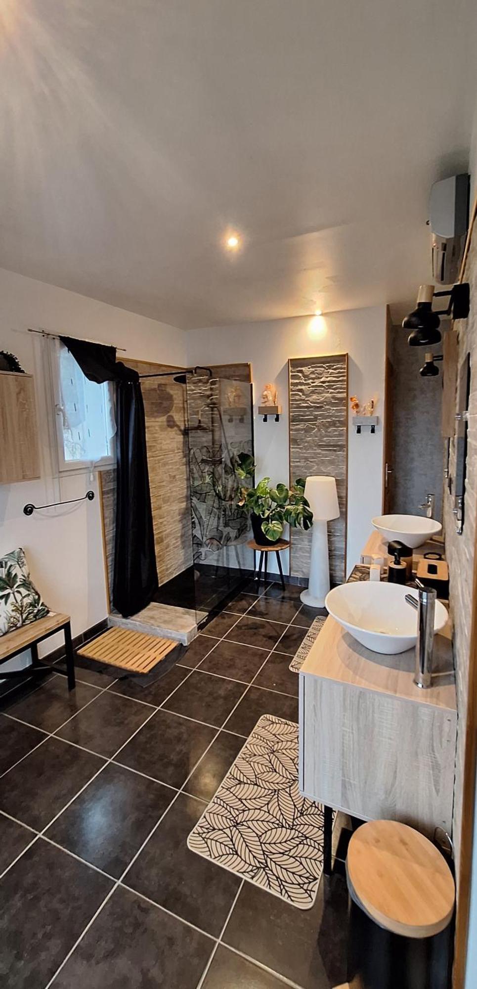 Chambres D'Hotes D'Aqui D'Aia Сен-Лоран-дю-Вар Екстериор снимка